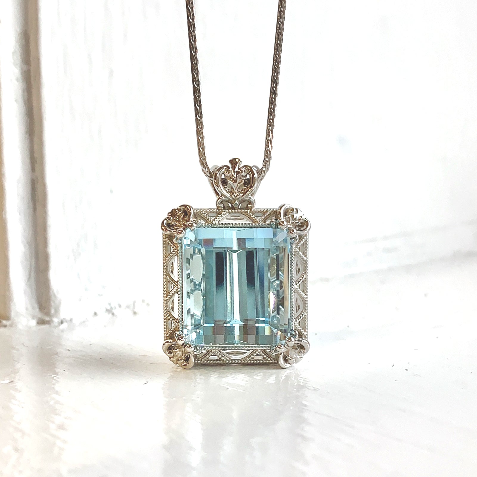 Extraordinary Aquamarine Custom Pendant