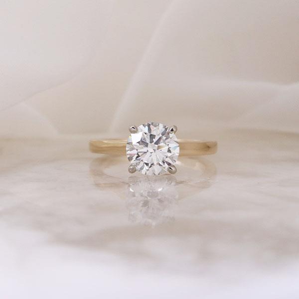 Canadian Diamond Custom Engagement Ring (31830)