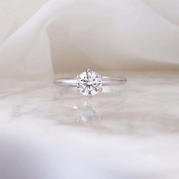 Canadian Diamond Round Brilliant Solitaire (35025)