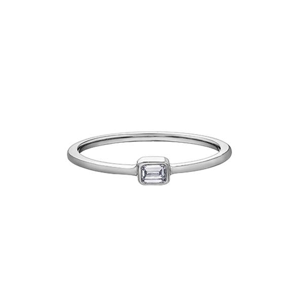 Diamond Emerald Cut Solitaire Ring (36889)